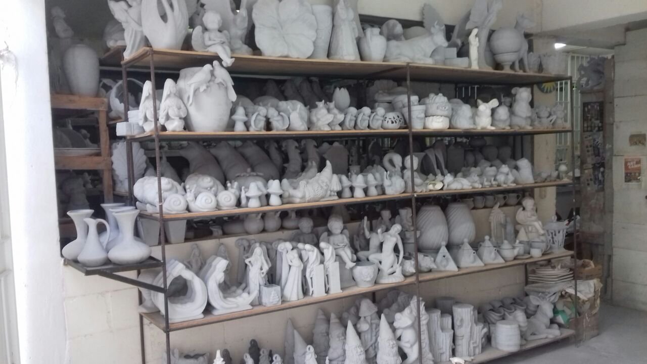 Greenware ceramic pieces